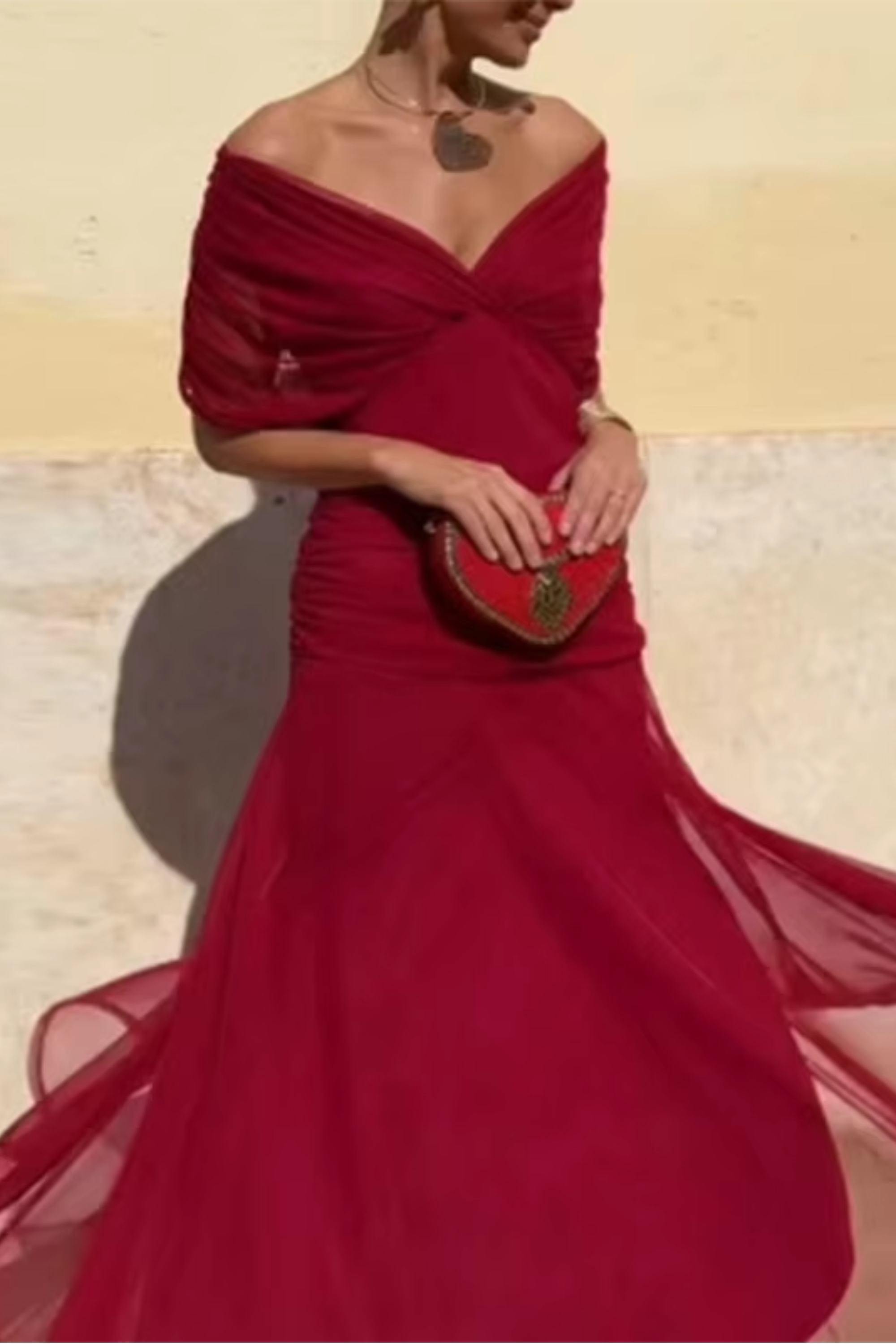 Louise - Elegant Maxi Dress with V-Neck