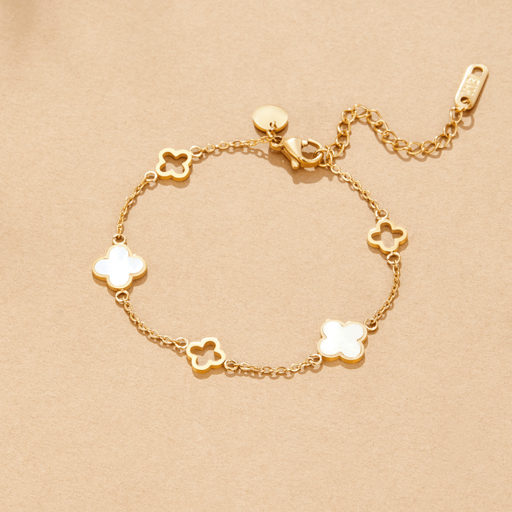 Bellamont | Elegant Clover Bracelet